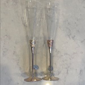 Vera Wang Champagne Flutes